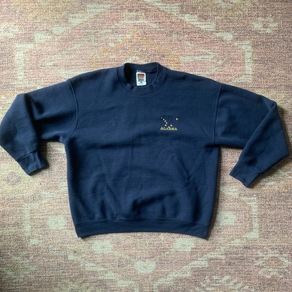 Navy 90’s Fruit of the Loom BEST “Alaska” Crewneck - Picture 1 of 3